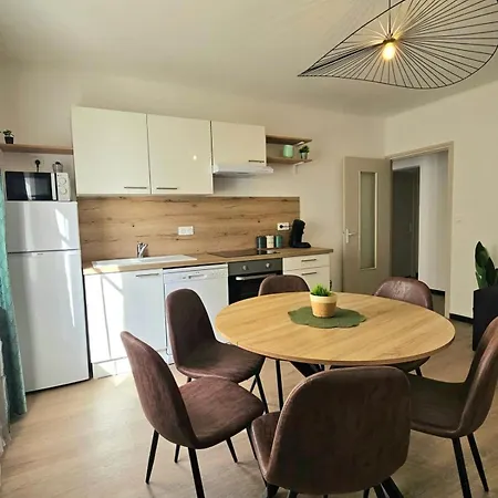 Lägenhet Le Matelot 3 Bedrooms 5 People Beachfront Port-la-Nouvelle