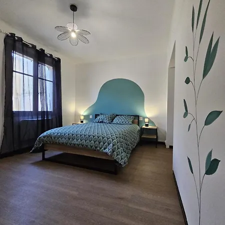 Le Matelot 3 Bedrooms 5 People Beachfront Apartamento